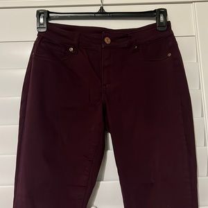 Maurice’s Jeggings Size S-R Burgundy